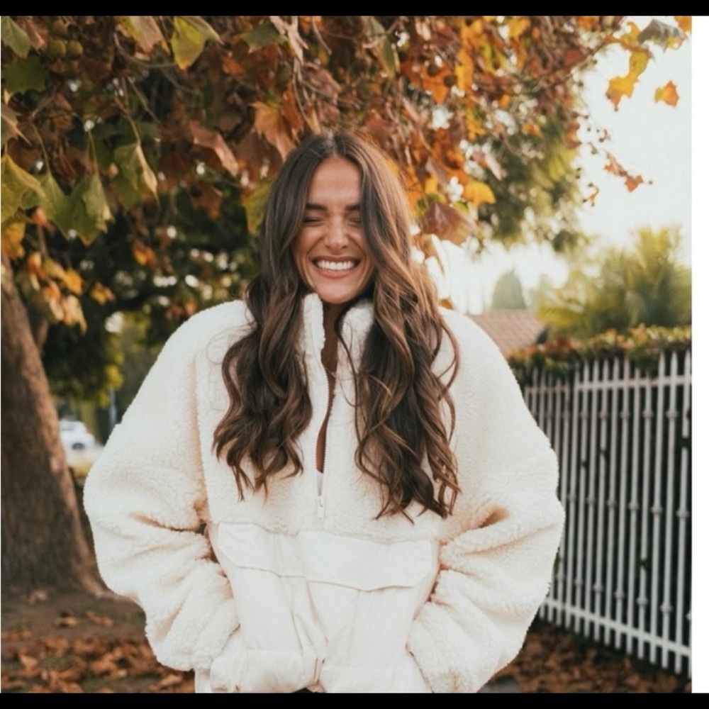 ❌ SOLD❌ Fabletics Sherpa Jacket!!